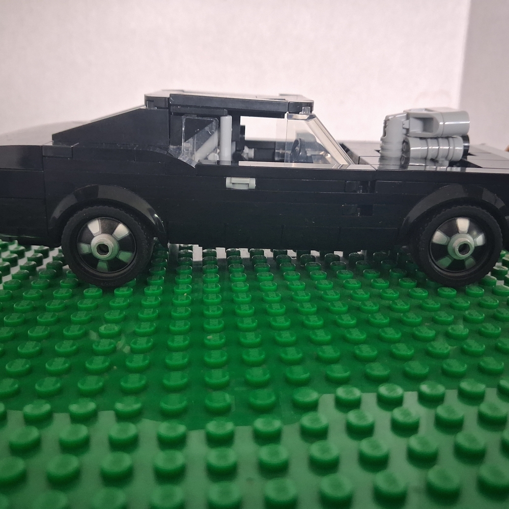 LEGO SPEED CHAMPIONS: Fast & Furious 1970 Dodge Charger R/T (76912) Used - Picture 5 of 7